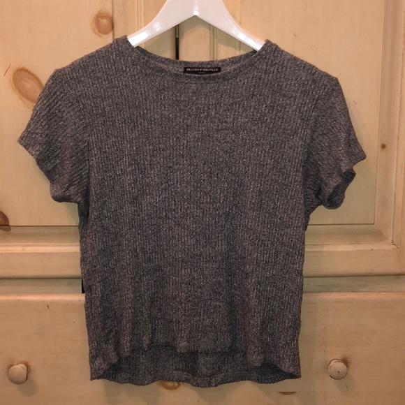 Brandy Melville T-Shirt - Picture 1 of 4